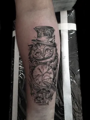 Сказочное тату Чеширский кот: вся правда о его значении |  tattoo-sketches.com | Дзен