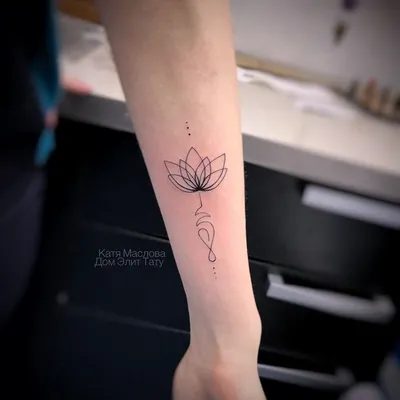 Эскизы тату на руку для девушек — LifeTattoo.ru