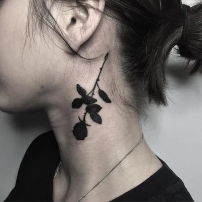 Tattoo • Тату на шее для девушек