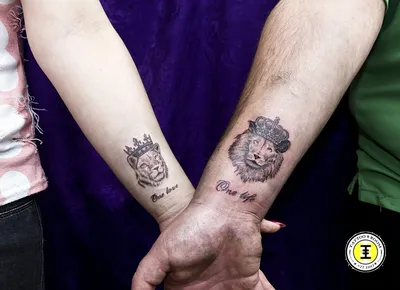 Sam8 Tattoo - Что может быть романтичнее парной татуировки? Свойственно,  что парные тату для влюбленных имеют символическую связь, поэтому могут  дополнять и гармонировать друг с другом. Конечно же, парные тату для друзей