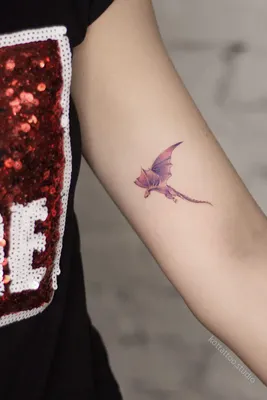 Татуировка женская графика на ключице и плече дракон 6824 | Art of Pain