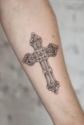 Тату на руке. Тату крест. Тату крест на руке для девушек. 100+ татуировок и  эскизо… | Дизайны татуировок с крестом, Религиозные татуировки, Татуировка  в виде креста