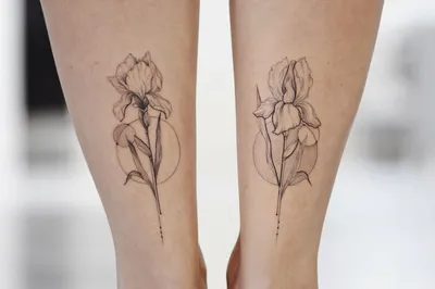 тату цветы ирисы геометрия идеи для татуировки #tattoo #linework #dotwork  #ink #blackwork #blackworkers #… | Iris tattoo, Pink flower tattoos, Flower  tattoo back