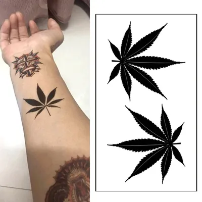 Фото тату Владислав Токменин | Green tattoos, Shamrock tattoos, Clover  tattoos