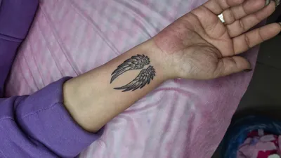 Тату крыло на руке - значение и символика - tattopic.ru