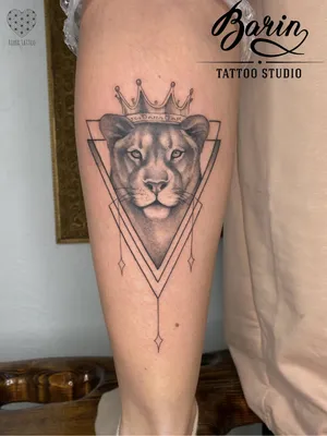 Вадим Калинин - Татуировка Львица на ноге😜 Мастер: Вадим Студия: TVK  Tattoo Club (пр.Победы 31). Узнать подробности и записаться на бесплатную  консультацию можно: 👉 по телефону +7(923) 614-89-11; 👉 через сообщения в