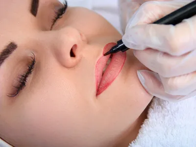 Сделать перманентный макияж губ с растушевкой в Электростали и Ногинске