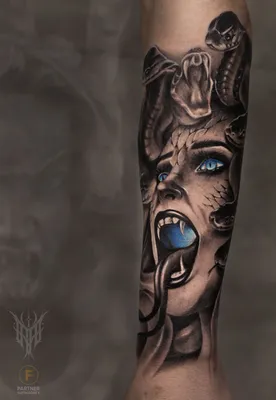 Медуза Горгона | Medusa tattoo design, Arm tattoos for guys forearm, Cool  arm tattoos