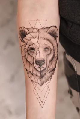 Татуировка мужская реализм на предплечье медведь и крест - мастер Александр  Pusstattoo 3407 | Art of Pain