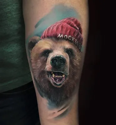 Татуировка мужская реализм на предплечье медведь и туристы - мастер  Александр Pusstattoo 4178 | Art of Pain