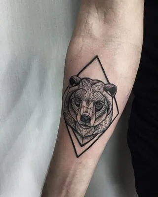 Тату медведя на руке | Tatuajes de galaxias, Tatuajes, Galaxias