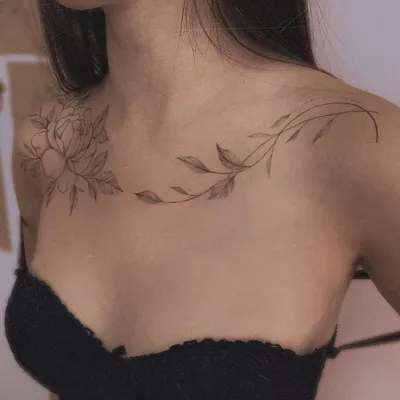 Тату Тольятти |Tattoo artist on Instagram: “Полностью зажившая ❤️” тату на  ключицах | Small shoulder tattoos, Small tattoos, Chest tattoos for women