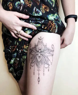 Татуировки на женской ляжке - красота и элегантность - tattopic.ru