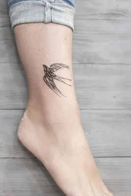 Тату на ноге для девушек: фото, идеи, значения и смысл женских татуировок  на ноге