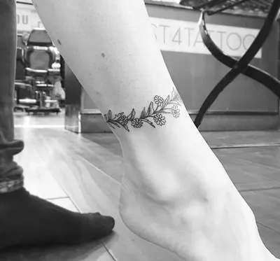 cool Дерзкие и нежные тату на щиколотке для девушек — Эскизы и фото |  Anklet tattoos, Girl tattoos, Tattoos