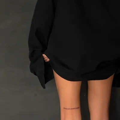 Надя Дорофеева сделала тату на ноге в честь выхода новой песни