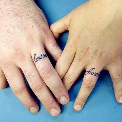 Тату кольцо на пальце (ФОТО) - стильное украшение для выражения  индивидуальности - trendymode.ru
