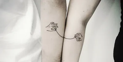 mimi tattoo on Instagram: \"Идеи парных тату для тебя💡✨ Парные тату - это  не всегда про одинаковые тату. Их можно сделать совершенно разными или по  одной идеей, но с разной реализацией. Лови