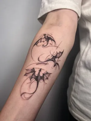 Tattoo uploaded by Вадим • Татуировка на ноге колибри. Тату сделана одним  сеансом, по старому рисунку - coverup. Студия художественной татуировки и  пирсинга Evolution. Тату мастер Вадим. www.evotattoo.ru. Тел./WhatsApp:  8(925)5143553. #тату #татуировки #