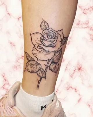 роза #на #ноге #RedInktattoo #pink #розовый #розовыйфон #tattoo #tatt  #girltattoo #татуировка #т… | Татуировка в виде розы, Современные татуировки,  Татуировка розы