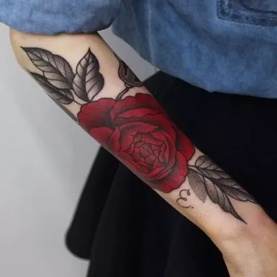 Татуировка роза у девушки - значение и символика - tattopic.ru