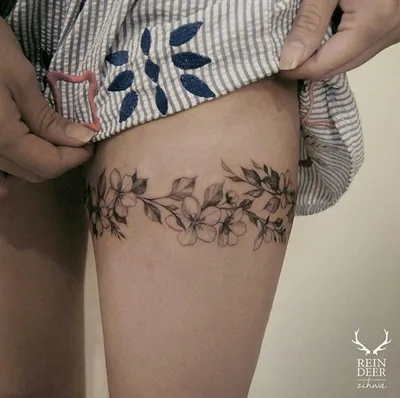 Pin by hiếu art on hoa | Wrap around tattoo, Tattoos for women, Thigh  tattoos women