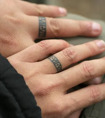 Тату парное тату на пальцах - 3 Фото и значение татуировок 2024