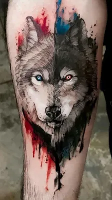 Колдун и волки, татуировка на мужском плече. Сделать тату у мастера Вики  салон PlayPain.