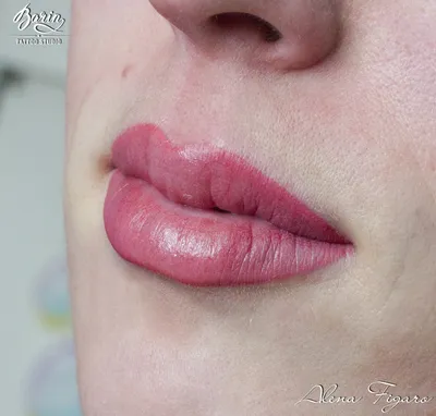 Татуаж губ 3D в салоне в Казани — Цены мастеров на качественный  перманентный макияж губ 3D в студии