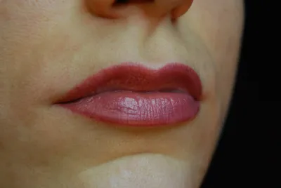 Перманентный макияж губ - цена на татуаж губ в Ростове-на-Дону