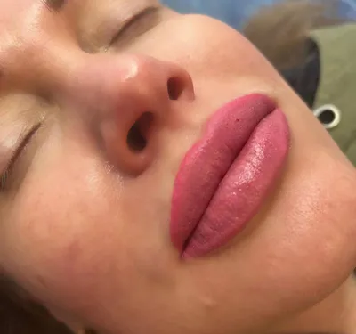 Перманентный макияж губ. Перманентный татуаж губ в Киеве