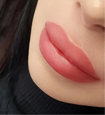 Татуаж губ помадный эффект в Киеве: цены на помадный перманентный макияж губ