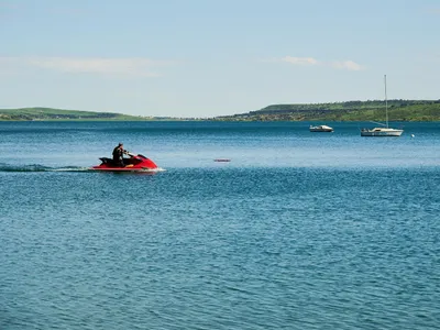 тбилисское водохранилище или тбилисское море красивый пейзаж Стоковое  Изображение - изображение насчитывающей река, грузия: 218796813