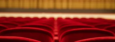 В Театре на Покровке объяснили отмену спектакля по роману Саши Филипенко |  РБК | Дзен