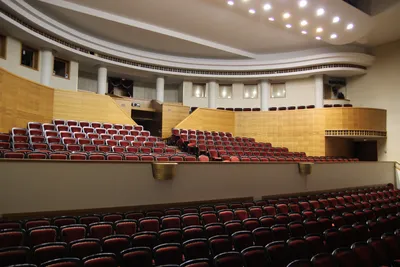 Театр «Золотое кольцо» - Уважаемые зрители! ⠀ В связи с продлением  ограничительных мер в Москве, концерты, запланированные до 31 мая 2020,  переносятся. График переносов будет определен в ближайшее время и объявлен  дополнительно.