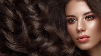 Кому подходит темно-каштановый цвет волос? | SalonSecret.ru - секреты  красоты | Дзен