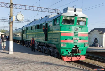 Секция \"Б\" тепловоза 2ТЭ116-1276 с поездом 61 СПб-Кишинёв — Минифотогалерея  — Railwayz.info