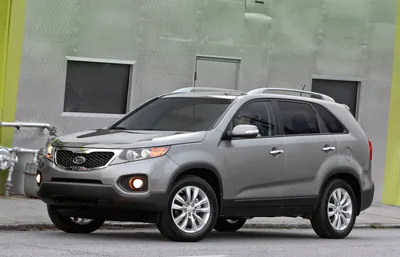 KIA Sorento (2011) - picture 43 of 48