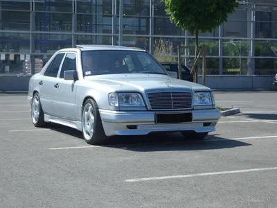 Чехол для гаражного хранения Mercedes-Benz W124 в кузове карбриолет от  тюнинг-ателье Eastline Garage