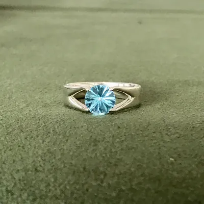 Blue topaz - Great color - New update 2023 - Video