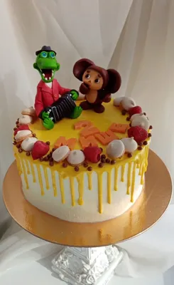 ТОРТЫ СМОЛЕНСК 🎂 Капкейки 🍰 on Instagram: \"🍊Торт с Чебурашкой🍊 🎂Торт \"  Красный бархат\" ⚖️Вес данного торта: 2,8 кг⠀⠀ 💰Стоимость 1400 р за кг Для  заказа пишите в WhatsApp 📩 по ссылке в шапке или в 📨Директ!\"