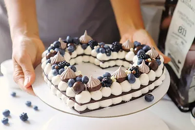 Торт-рулет Чёрный лес – рецепт вкусного десерта