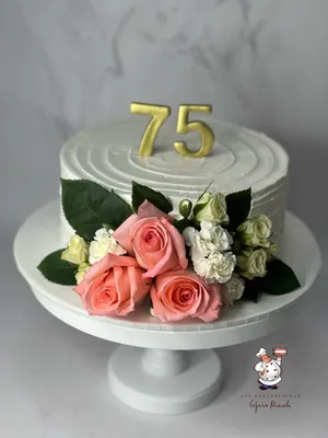 Купить или заказать нежный торт с цветами в Набережных Челнах от MagCakes