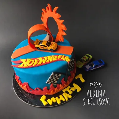 Торт хот вилс hot wheels 🏎Торт с машинками - восторг для ребёнка 😍 . А  машинками потом можно ещё и поиграть 😊 . Внутри шоколадны… | Birthday  cake, Desserts, Cake