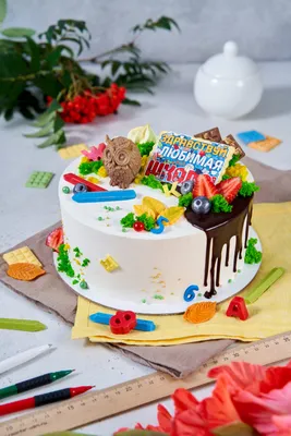 Бенто-торт на 1 сентября мальчику — купить по цене 1500 руб. | Интернет  магазин Promocake Москва