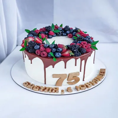Нежный торт бабушке 18076920 стоимостью 3 850 рублей - торты на заказ  ПРЕМИУМ-класса от КП «Алтуфьево»