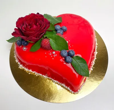 Торт сердце — купить по цене 900 руб/кг | Интернет магазин Promocake Москва