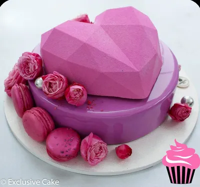 Торт Сердце с ягодами на 45 лет 19042122 стоимостью 6 080 рублей - торты на  заказ ПРЕМИУМ-класса от КП «Алтуфьево»