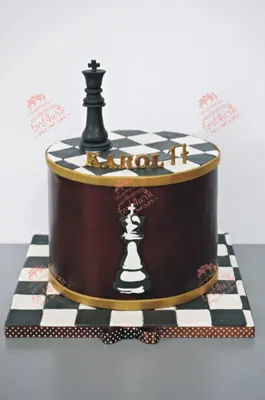 Торт с шахматными фигурами — на заказ по цене 950 рублей кг | Кондитерская  Мамишка Москва