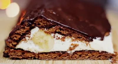 Шоколадный медовик: новый рецепт торта со сметанным или заварным кремом |  Рецепт | Идеи для блюд, Рецепты тортов, Торт